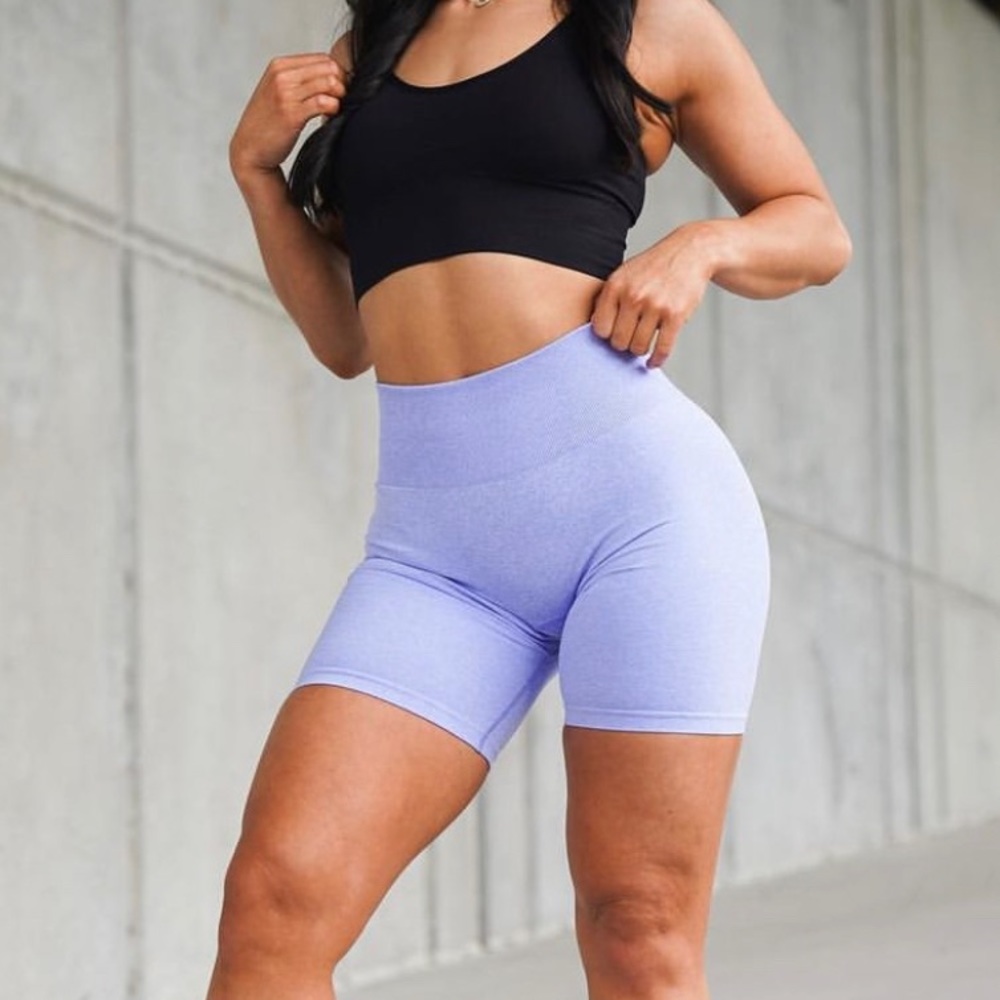 NVGTN Periwinkle Scrunch Seamless shorts